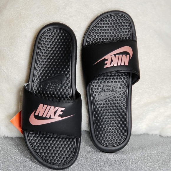 NEW Nike Benassi Sildes - Picture 3 of 4